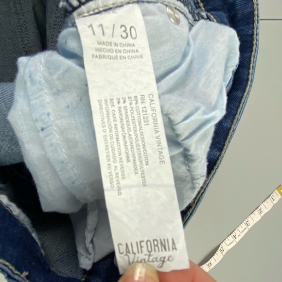 California Vintage Stretch Flare Blue Jeans Juniors 11/30 -NWT - Picture 11 of 14